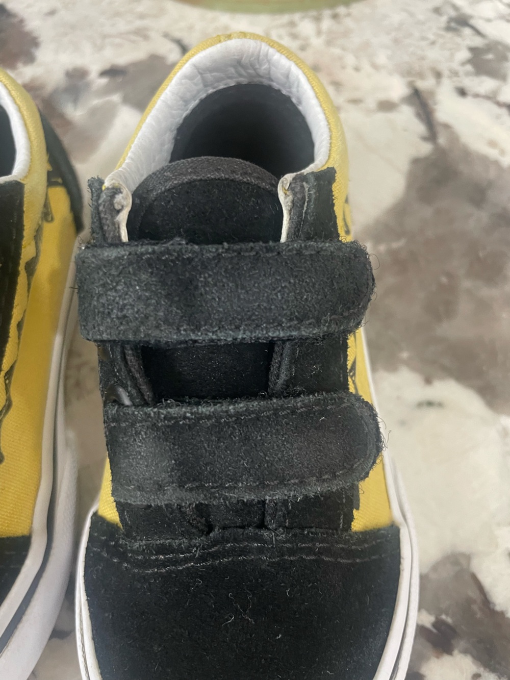 Vans Old Skool V "Charlie Brown" “Peanuts” Yellow & Black Sneakers Size 6.5 - Picture 14 of 14